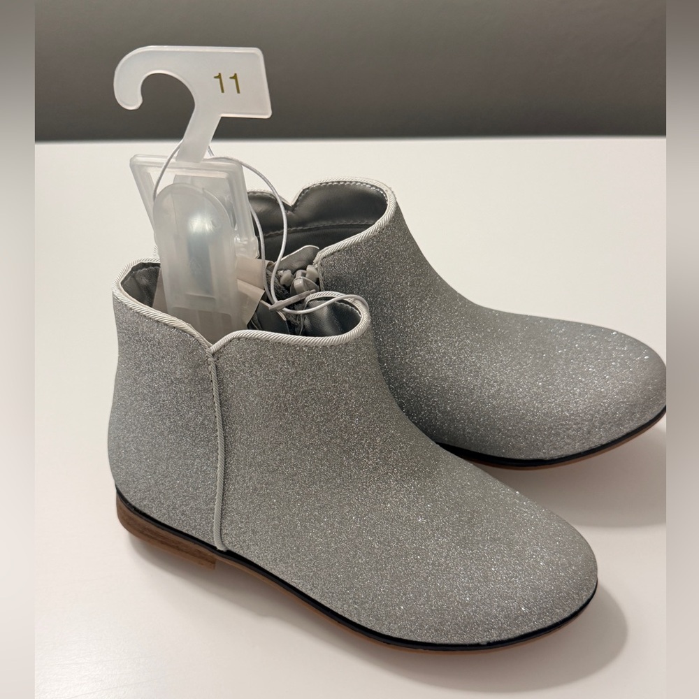 Cat & Jack Sparkly‎ Silver Kids Boots